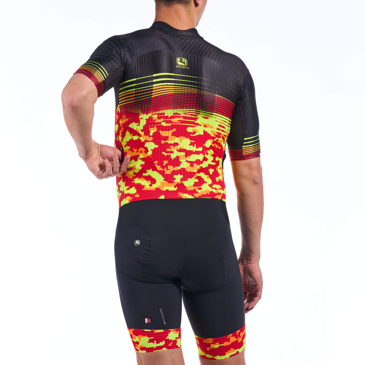 giordana-cycling-fr-c-pro-tri-doppio-suit-men-red-back-2.jpg